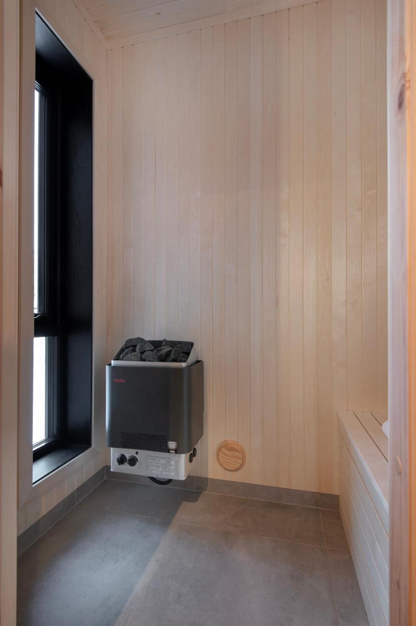 Premium Penthouse Near Strandafjellet & Geiranger - Panoramic Mountain Views & Sauna Apartment