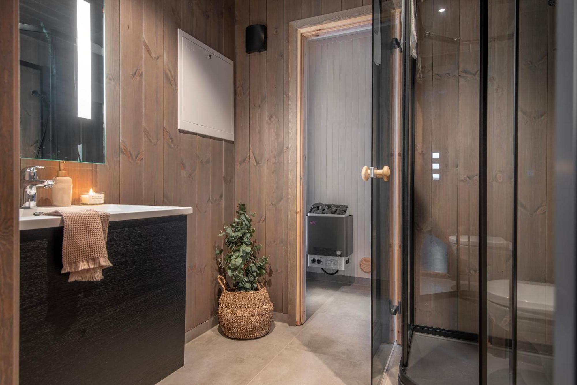 Mountain Views & Comfort - Stay In Stranda Appartement *