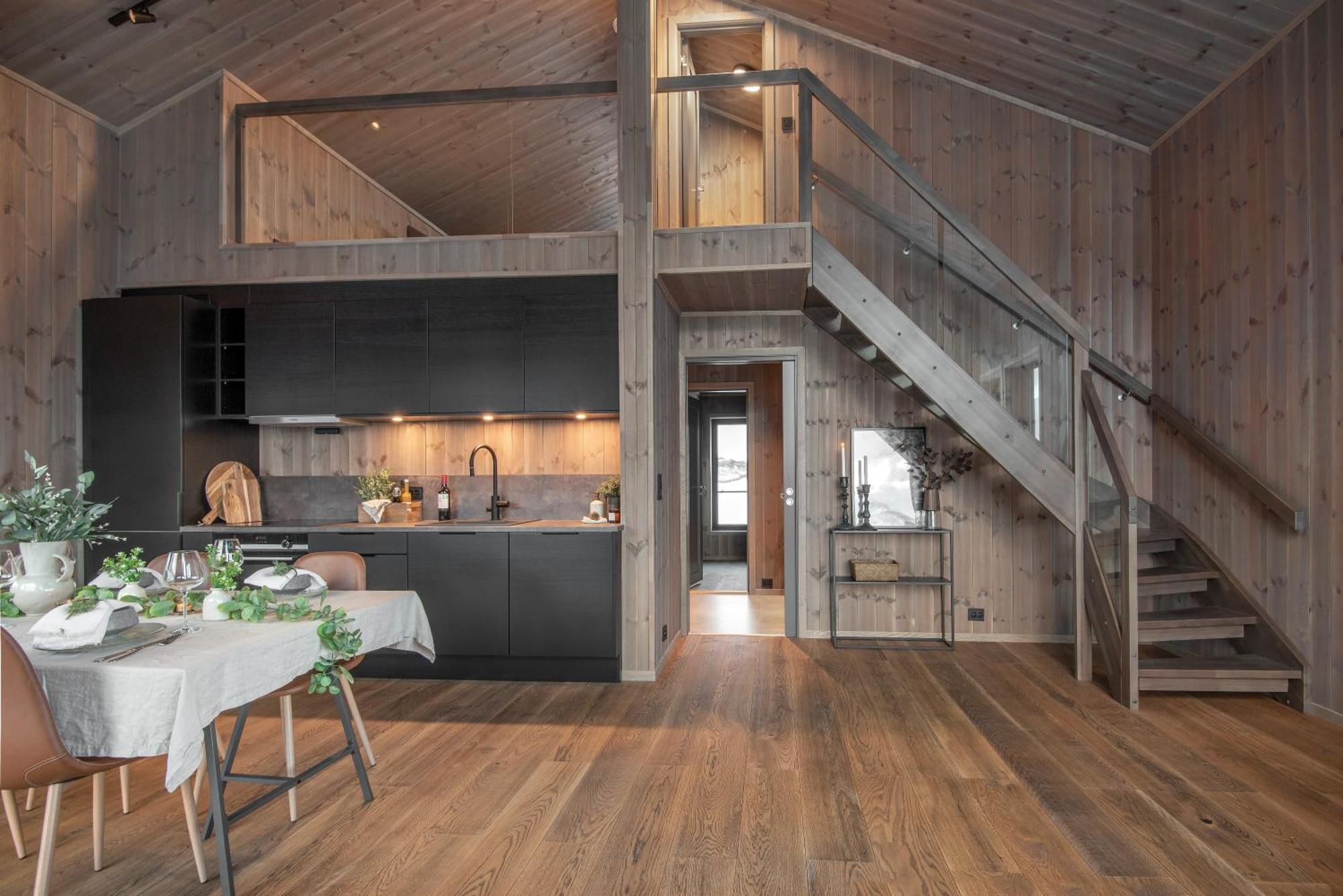 Apartment Premium Penthouse Near Strandafjellet & Geiranger - Panoramic Mountain Views & Sauna Stranda (More og Romsdal)